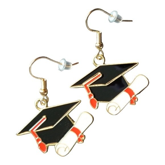 Graduation Cap Earrings - Picture 3 of 5